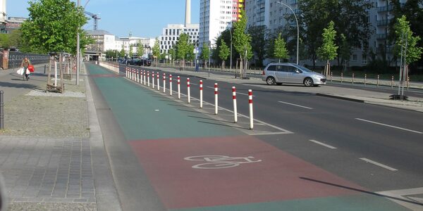 Vorschlag: Radspuren auf der Starkenfeldstraße