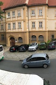 Verkehrssituation am Kaulbergfuß vor dem Studentenwohnheim "Romanischer Turm"
